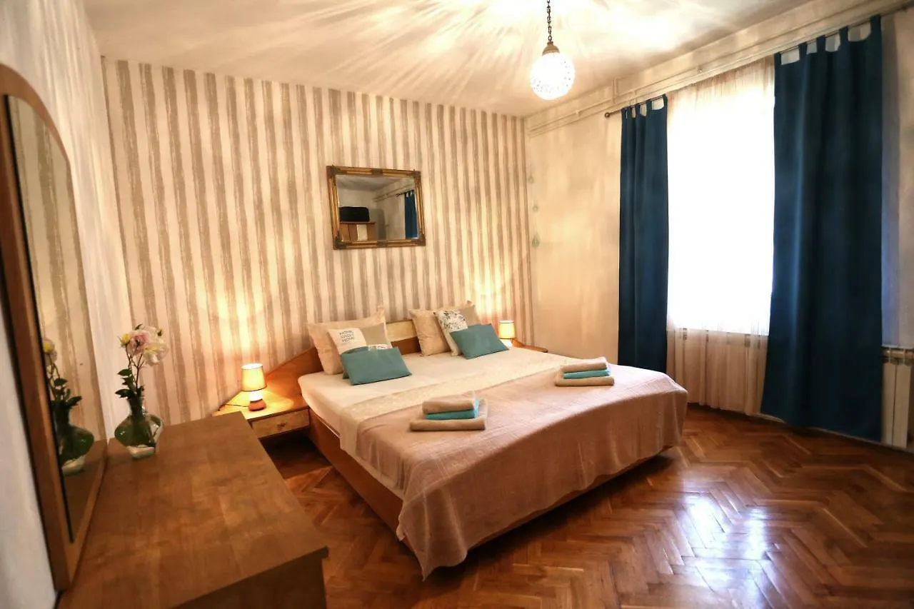 Apartments Rose Kastela Croatia